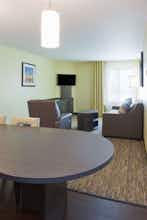 Hotel Candlewood Suites Bemidji photo 4