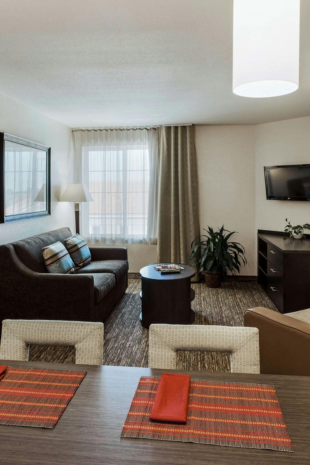 Hotel Candlewood Suites Kansas City Independence photo 4