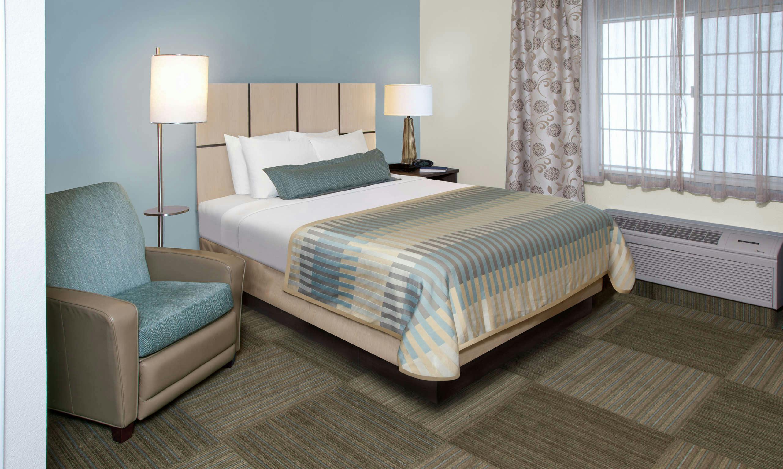 Candlewood Suites Lenexa Overland Park Area