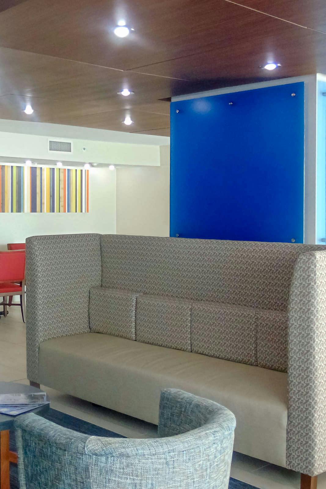 Hotel Holiday Inn Express & Suites Wapakoneta photo 4