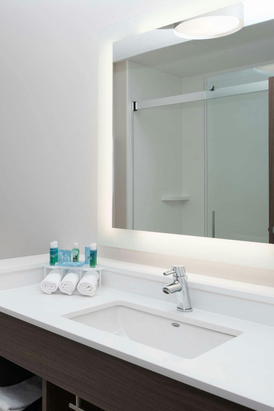 Hotel Holiday Inn Express & Suites Kingdom City photo 5