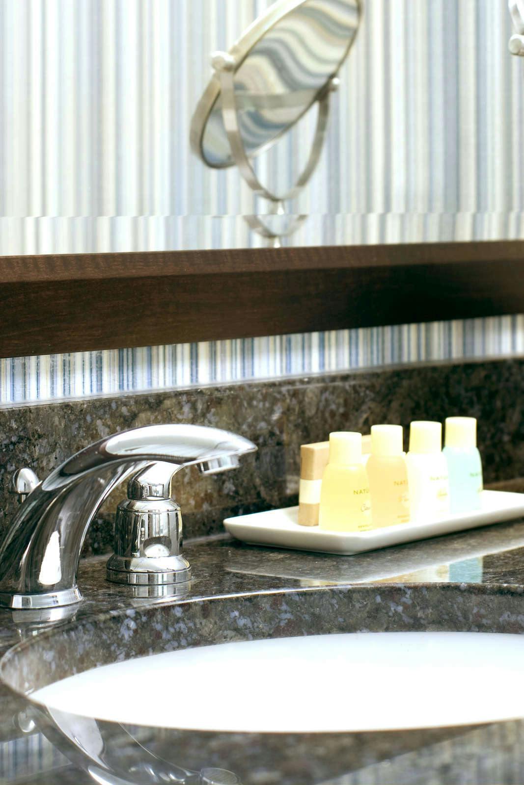 Hotel Newport Beach Hotel & Suites photo 4