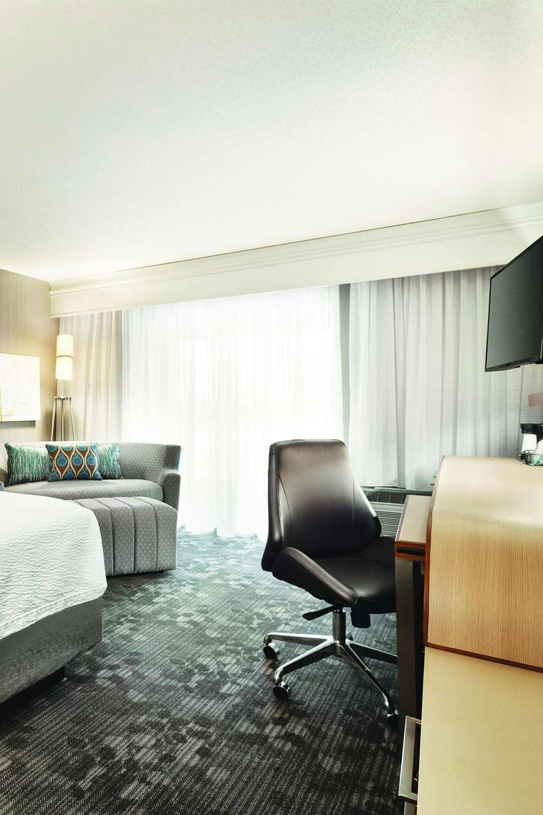 Hotel Courtyard by Marriott Topeka photo 4