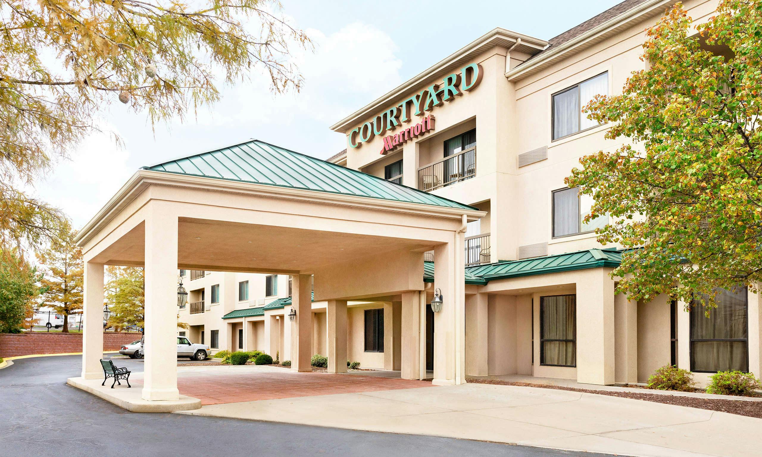 Courtyard by Marriott Topeka