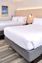 Hotel Holiday Inn Express & Suites Farmington Hills Detroit photo 3