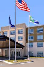 Hotel Holiday Inn Express & Suites Farmington Hills Detroit photo 1