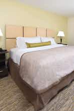 Hotel Candlewood Suites Columbia Hwy 63 & I-70 photo 1