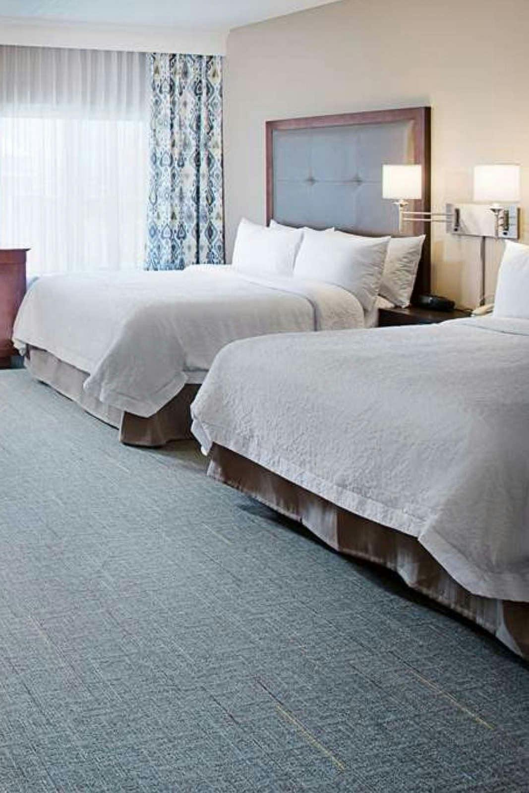 Hotel Hampton Inn & Suites Palmdale photo 2