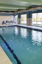 Hotel Holiday Inn Express & Suites Southgate - Detroit Area photo 1