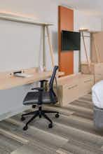 Hotel Holiday Inn Express & Suites Southgate - Detroit Area photo 5
