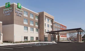Holiday Inn Express & Suites Sterling Heights - Detroit Area