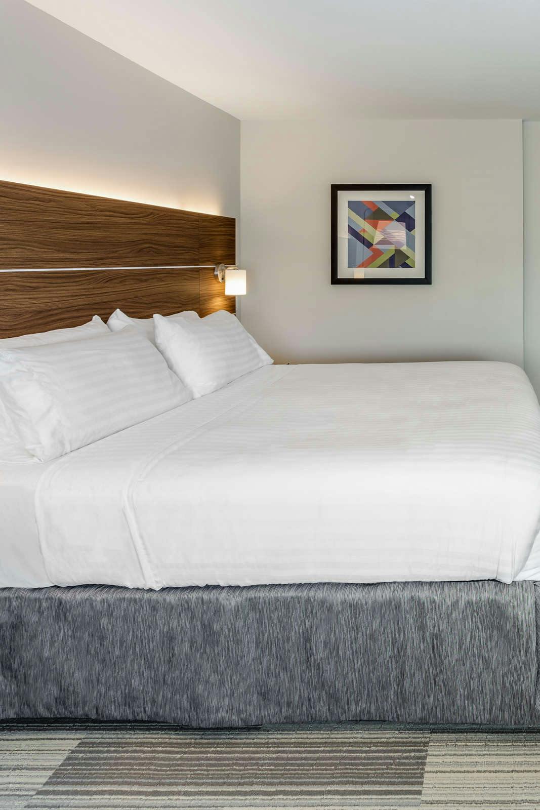 Hotel Holiday Inn Express & Suites Rice Lake photo 3