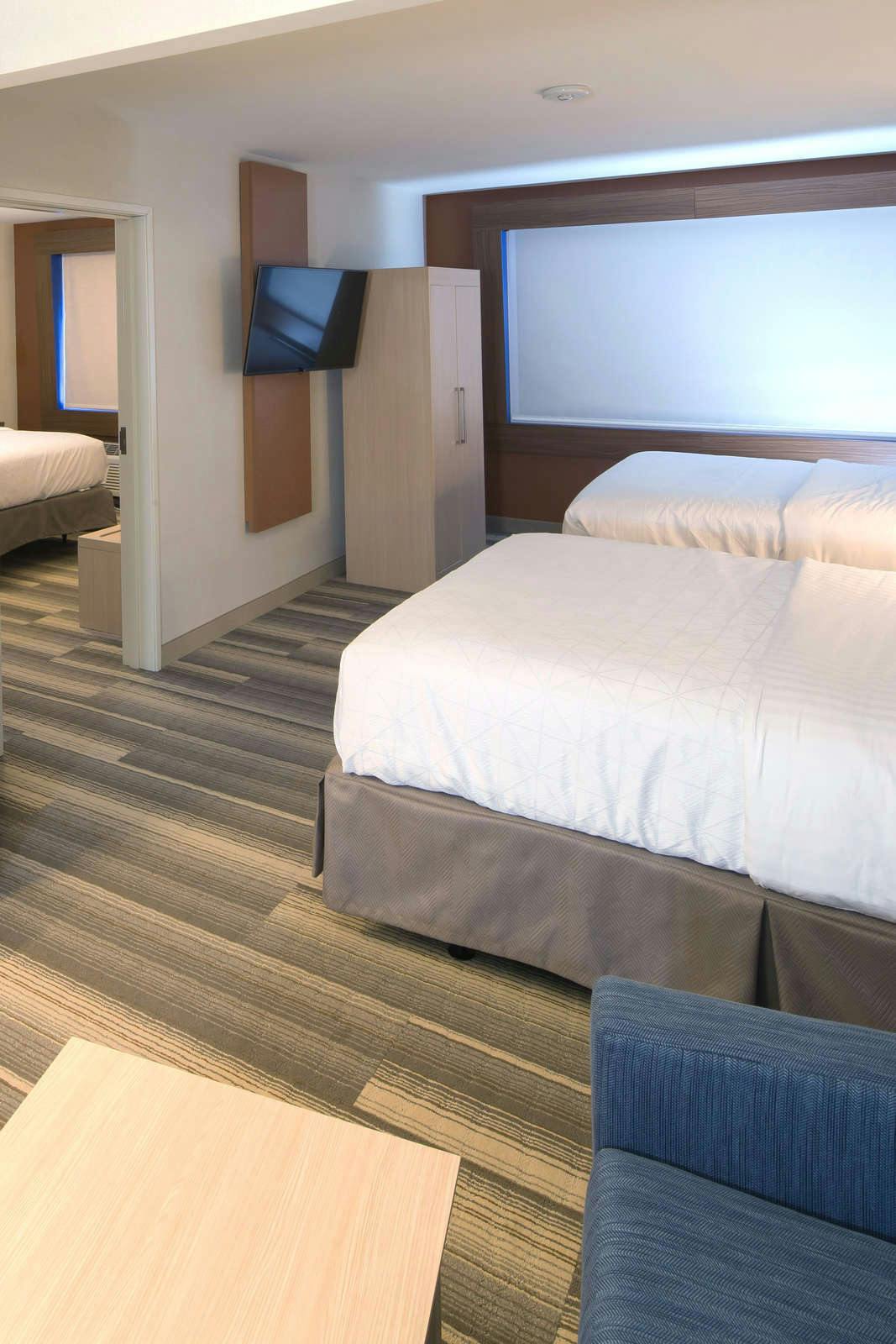 Hotel Holiday Inn Express & Suites Gaylord photo 4