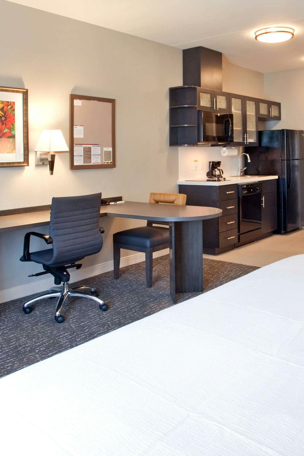 Hotel Candlewood Suites Grand Island photo 4