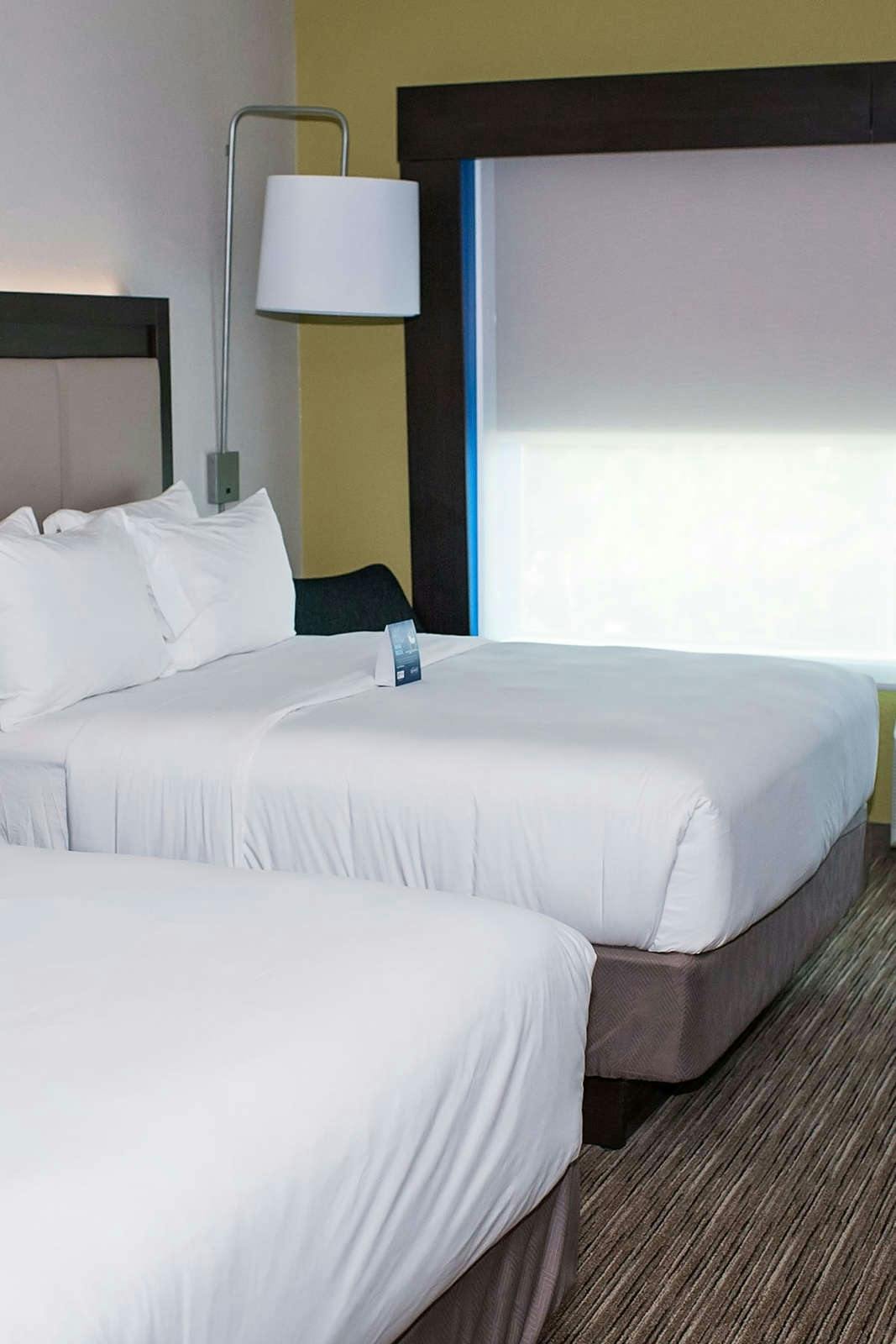 Hotel Holiday Inn Express & Suites Birmingham North Fultondale photo 1