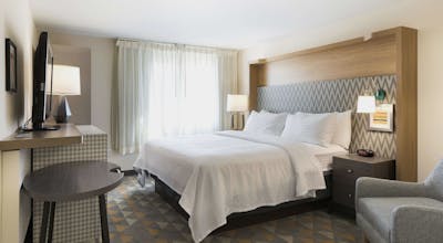 Holiday Inn Bloomington W MSP Airport Area