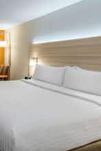 Hotel Holiday Inn Express & Suites Medina photo 1