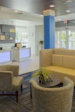 Hotel Holiday Inn Express & Suites Boise Airport photo 4