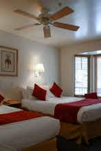Hotel St. Moritz Lodge & Condominiums photo 2