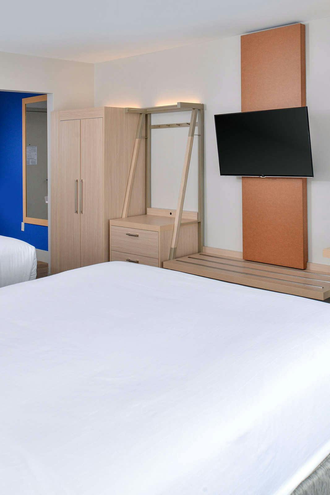 Hotel Holiday Inn Express & Suites Brighton South Us 23 photo 1