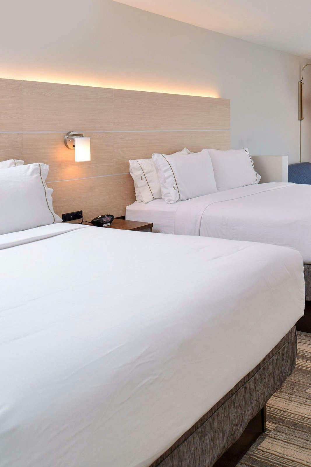 Hotel Holiday Inn Express & Suites Brighton South Us 23 photo 3