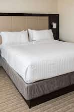 Hotel Holiday Inn Express & Suites Marietta photo 1