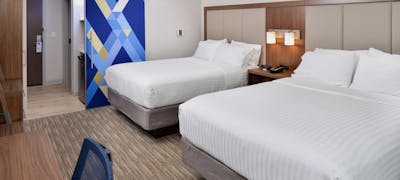 Holiday Inn Express & Suites Madison