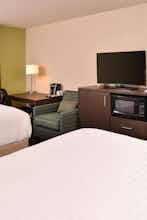 Hotel Holiday Inn Express & Suites Dearborn Sw Detroit Area photo 5