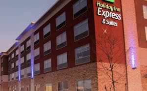 Holiday Inn Express & Suites Detroit Northwest - Livonia