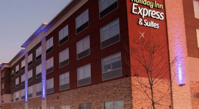 Holiday Inn Express & Suites Detroit Northwest - Livonia