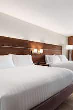 Hotel Holiday Inn Express & Suites Duluth North - Miller Hill photo 1