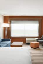 Hotel Holiday Inn Express & Suites Duluth North - Miller Hill photo 3