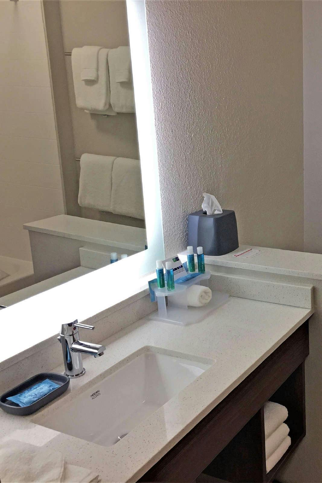 Hotel Holiday Inn Express & Suites Danville photo 5