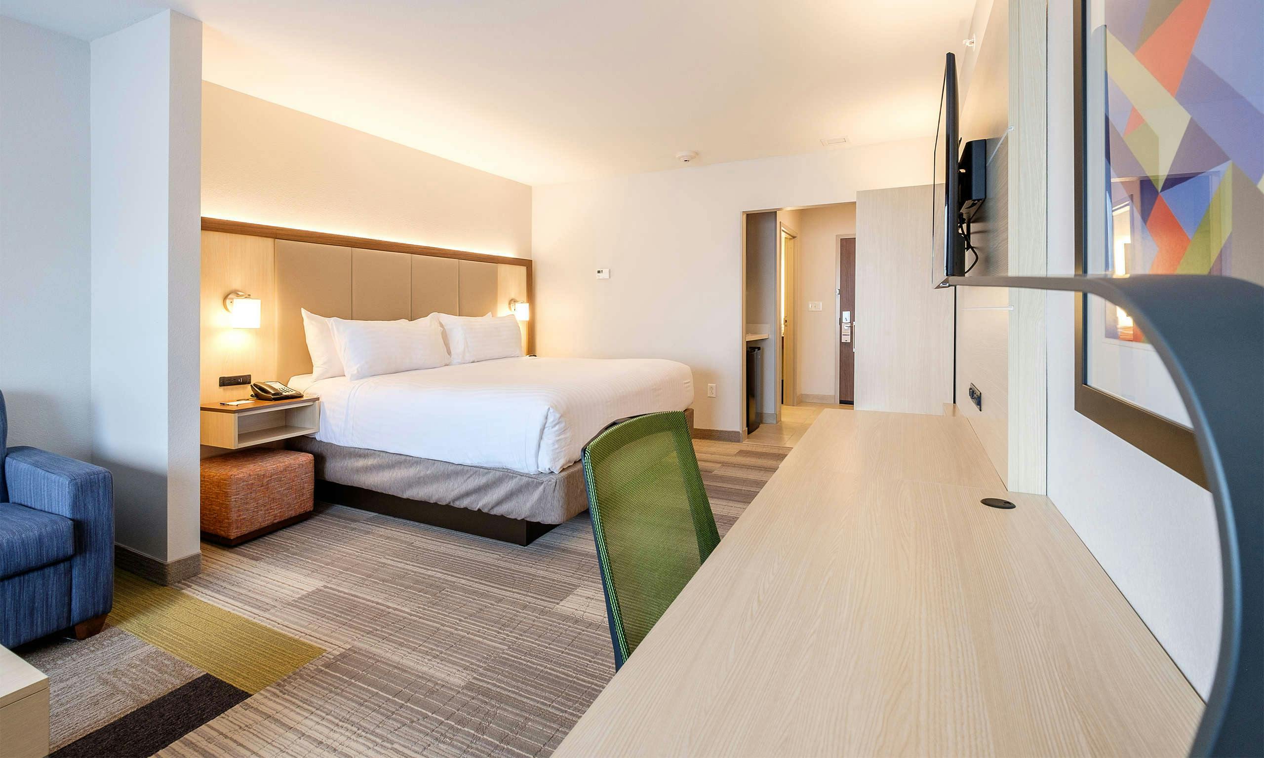 Holiday Inn Express & Suites Eagan - Minneapolis Area