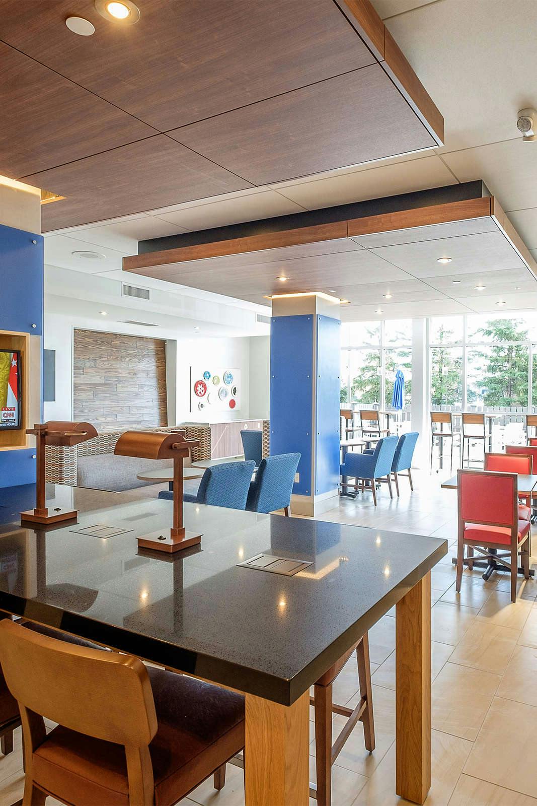 Hotel Holiday Inn Express & Suites Eagan - Minneapolis Area photo 4