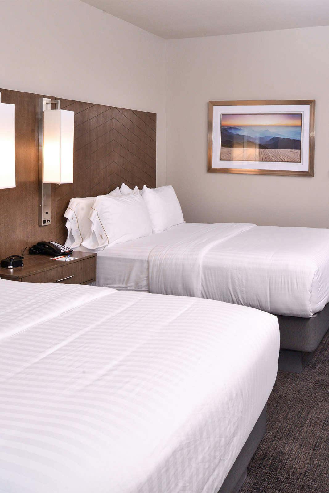 Hotel Holiday Inn Express & Suites Bryant - Benton Area photo 3