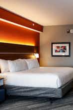 Hotel Holiday Inn Express & Suites Louisville Downtown photo 2