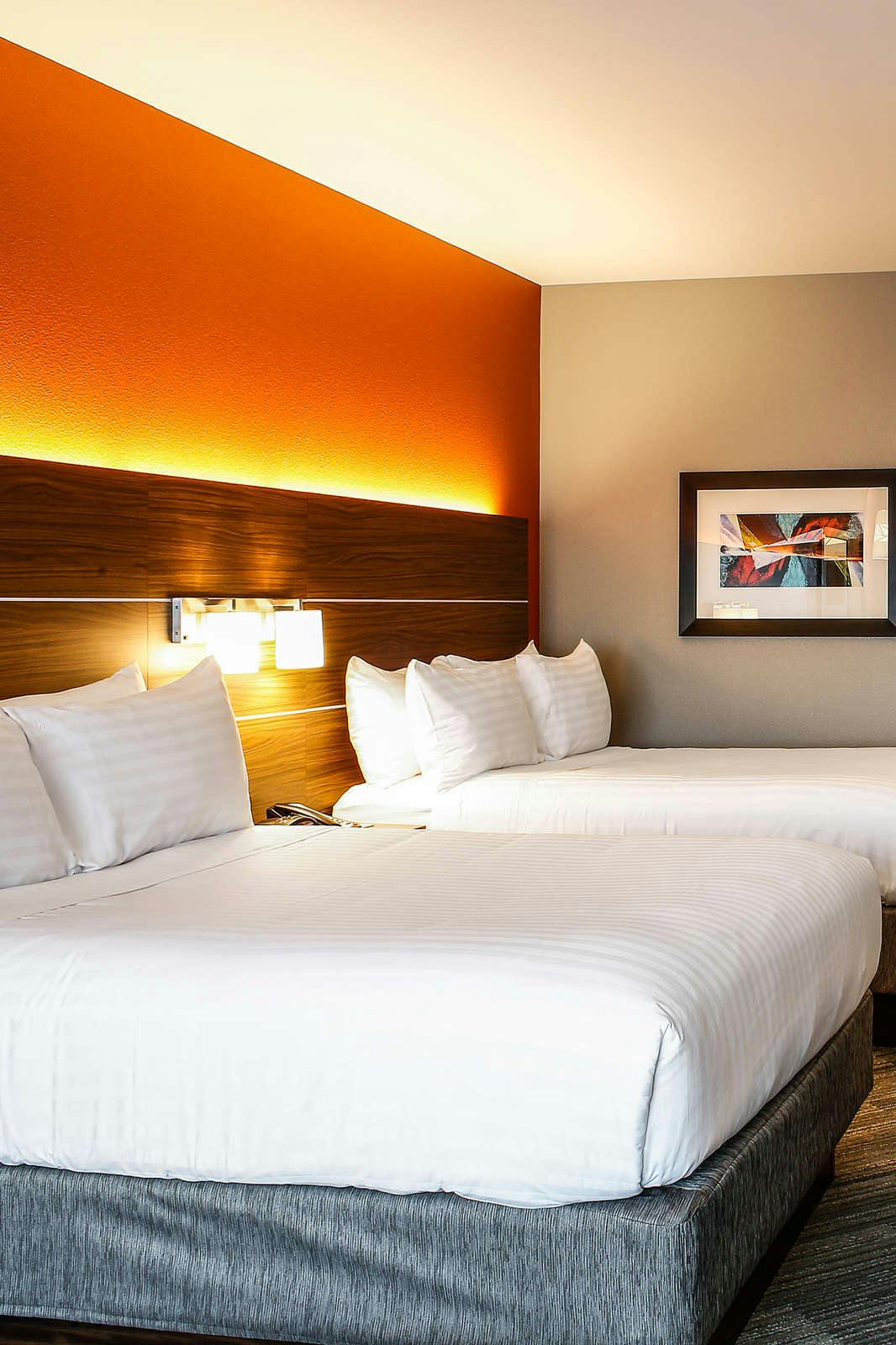 Hotel Holiday Inn Express & Suites Louisville Downtown photo 4