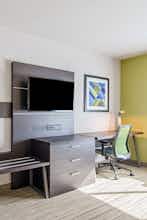 Hotel Holiday Inn Express & Suites Atchison photo 2