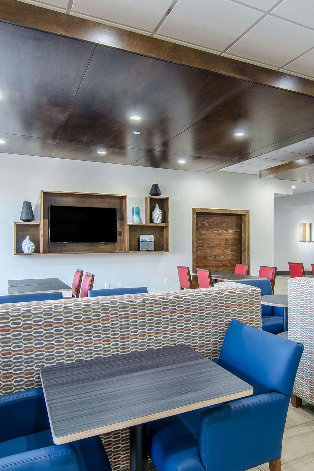 Hotel Holiday Inn Express & Suites Atchison photo 4