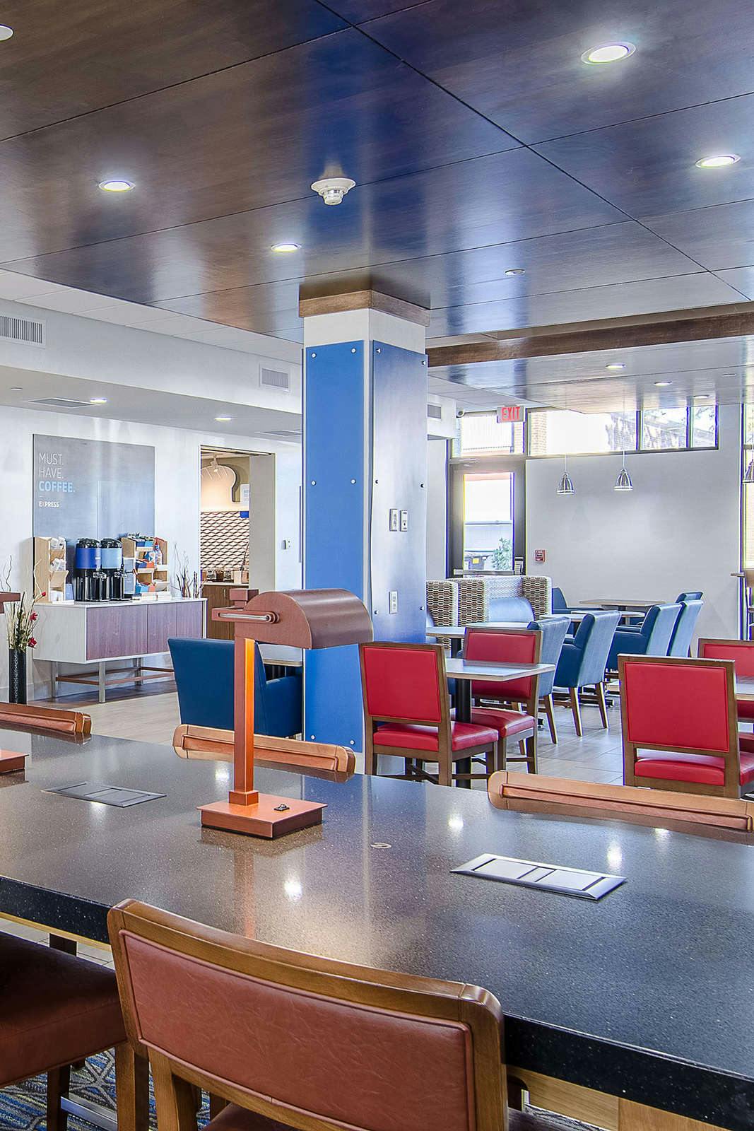 Hotel Holiday Inn Express & Suites Atchison photo 5