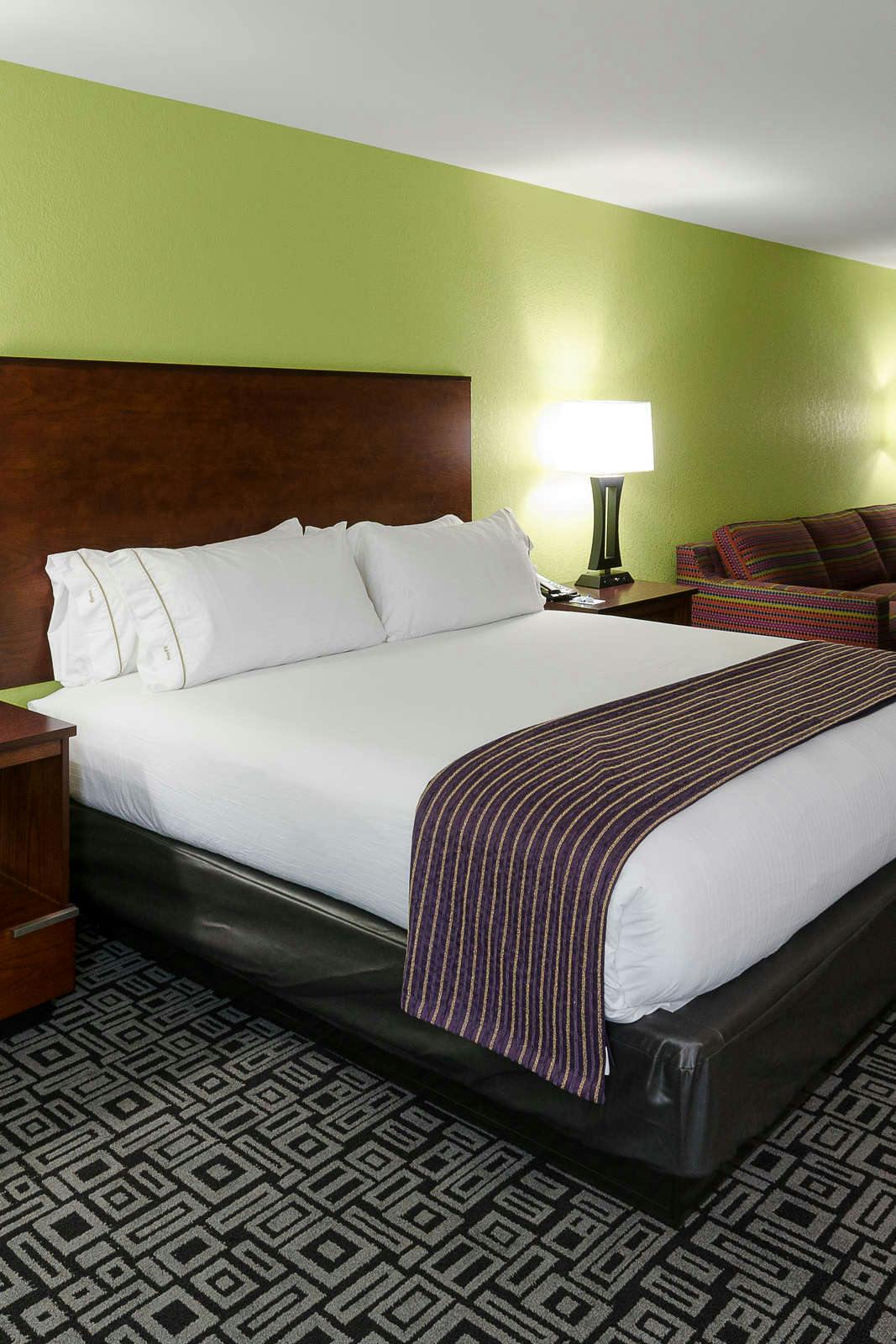 Hotel Holiday Inn Express Hickory - Hickory Mart photo 2