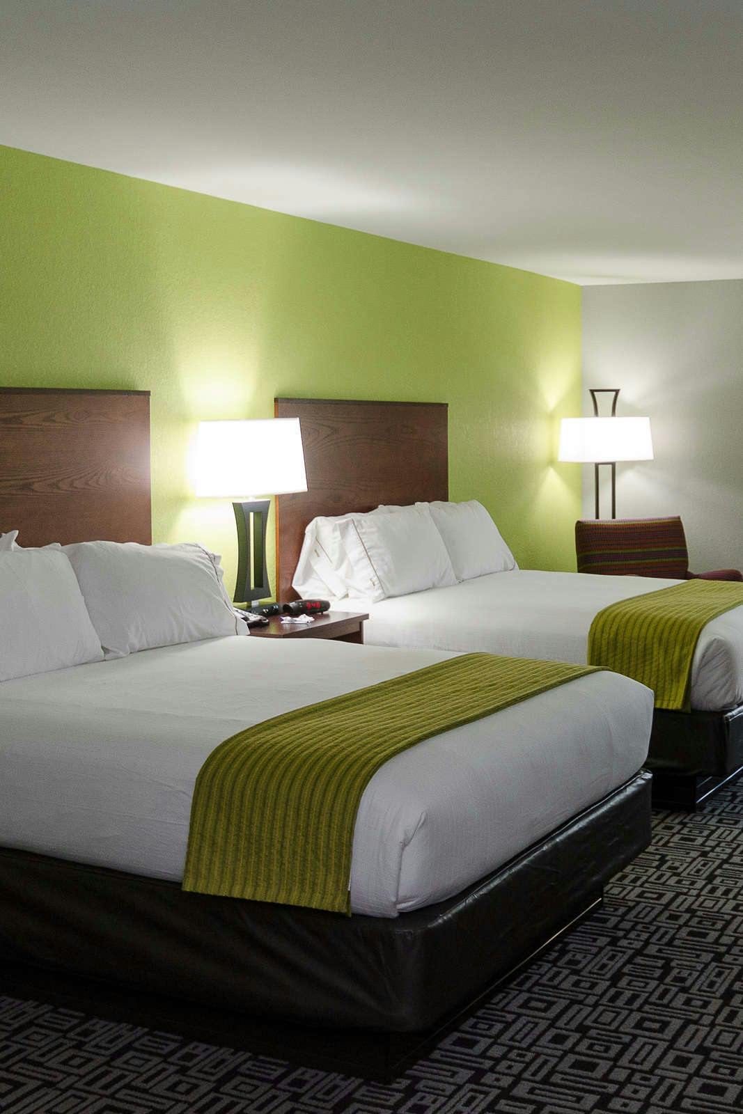 Hotel Holiday Inn Express Hickory - Hickory Mart photo 1