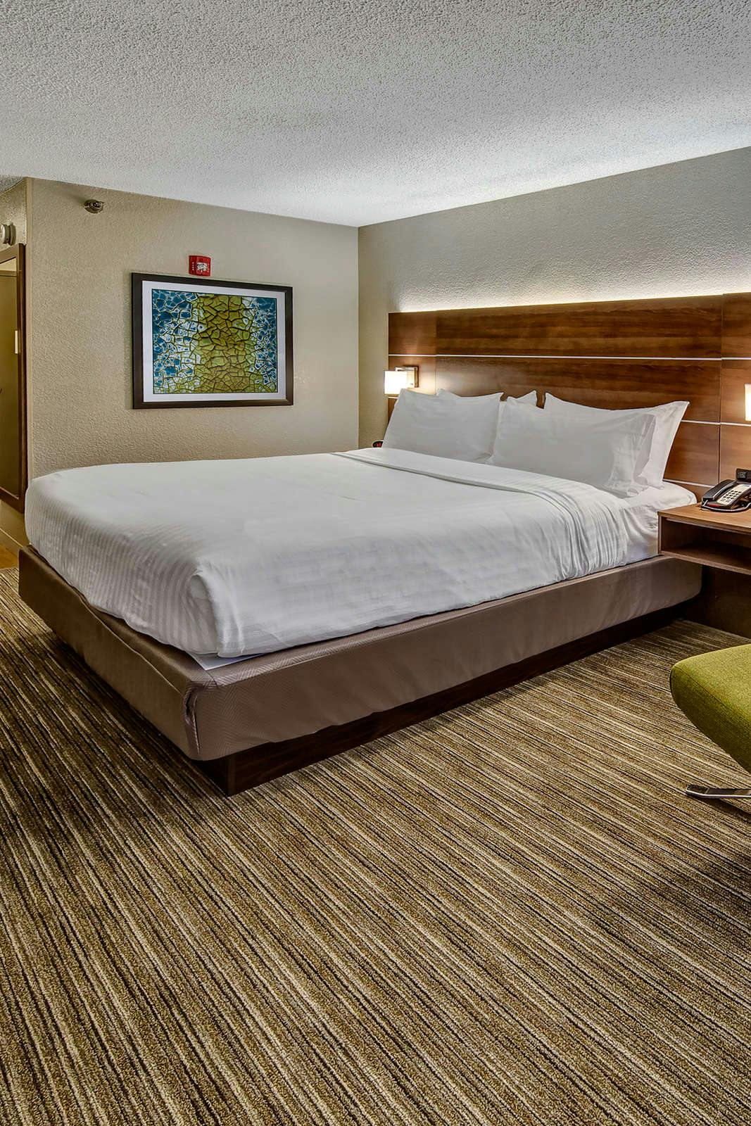 Hotel Holiday Inn Express Louisville Airport Expo Center photo 3