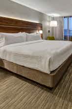 Hotel Holiday Inn Express Louisville Airport Expo Center photo 2