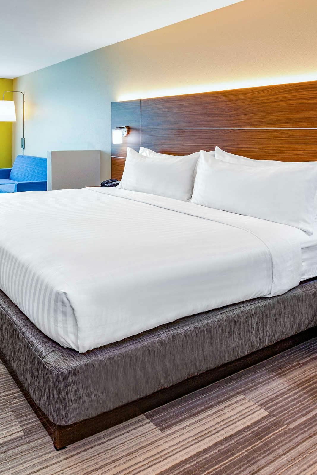 Hotel Holiday Inn Express & Suites Des Moines Downtown photo 2