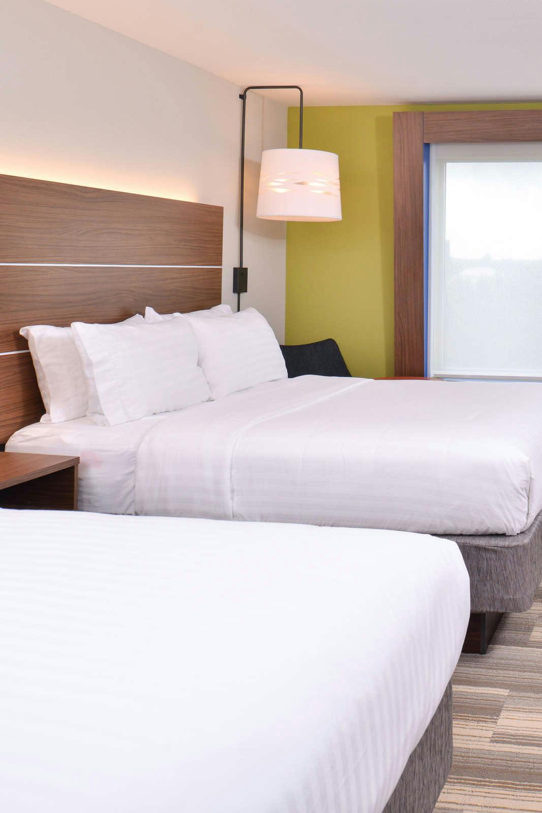 Hotel Holiday Inn Express & Suites Omaha Airport photo 4