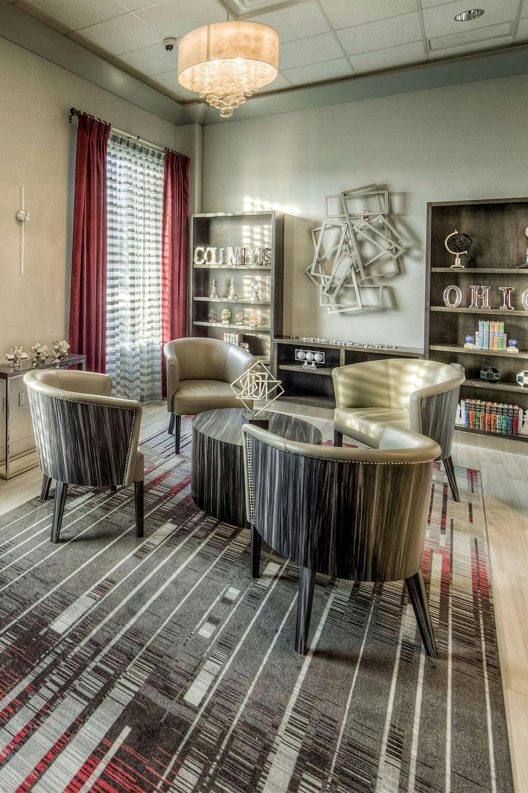 Hotel Staybridge Suites Columbus University Area - OSU photo 1