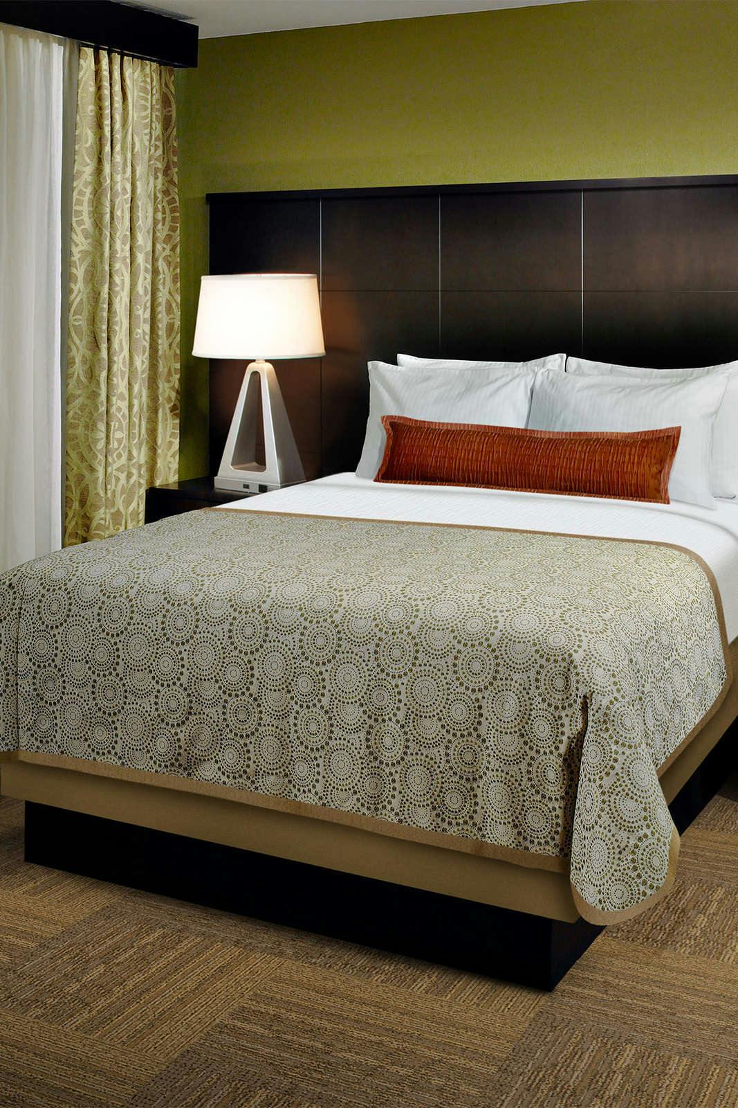 Hotel Staybridge Suites Dearborn MI photo 1