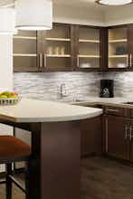 Hotel Staybridge Suites Dearborn MI photo 5